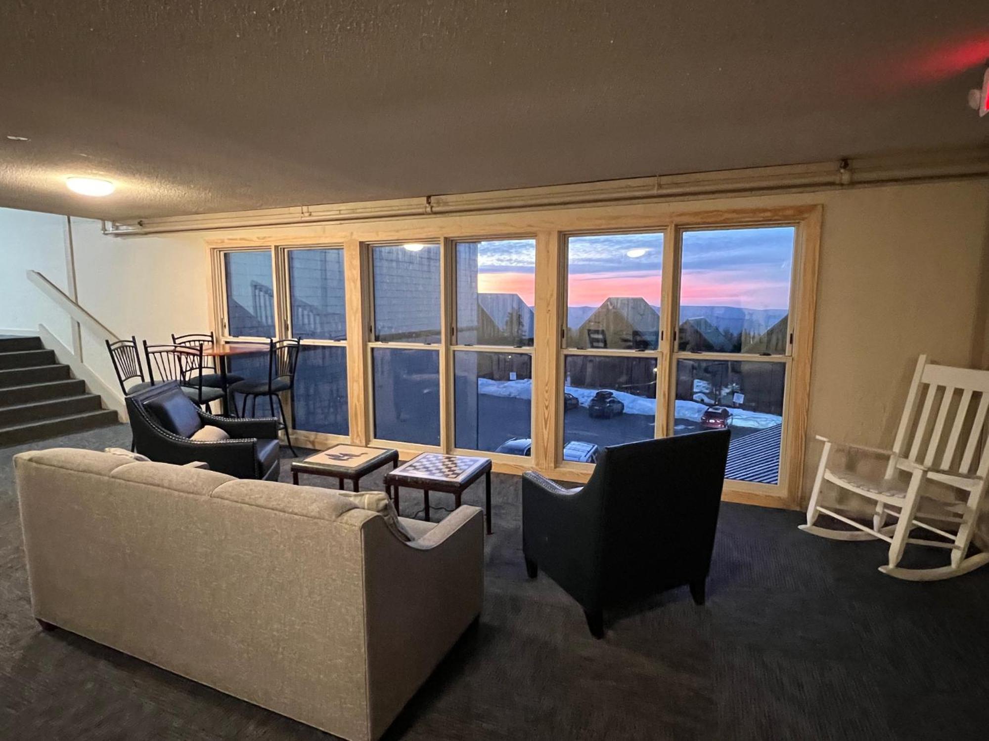 Snowcrest Condo Walking Distance To Slopes Snowshoe Bagian luar foto